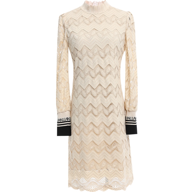 欧昵雪半高领修身显瘦蕾丝连衣裙女字母长袖口a字裙