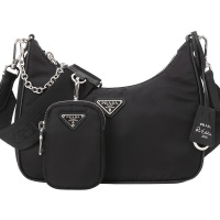 预订20春夏款PRADA HOBO 三合一单肩包 17*7*22