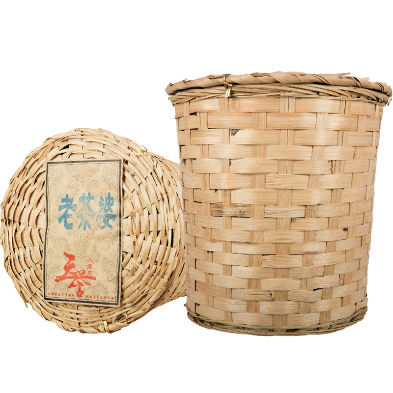 广西梧州六堡茶2012老茶婆竹篓750g霜降八年陈天誉黑茶叶
