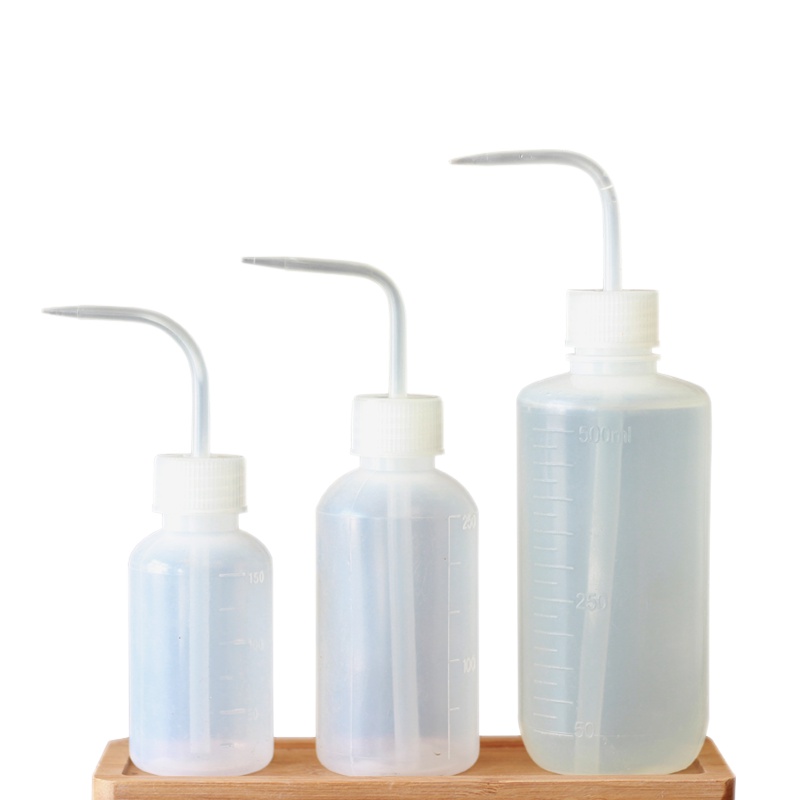 津沽园艺 园艺用品 多肉景观植物洗瓶 挤压式尖嘴浇水瓶 500ml 1个 多色随机 盆栽浇水壶系列