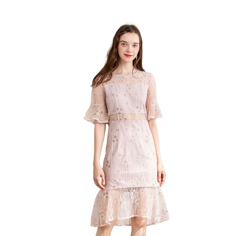 美丽衣橱甜美蕾丝裙女2019新款时尚百搭学生韩版修身显瘦连衣裙