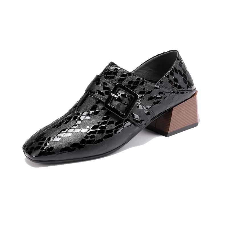 格瑞迪欧 酒红色漆皮中跟女鞋方头中口鞋2019秋季新款英伦小皮鞋单鞋女粗跟113-1