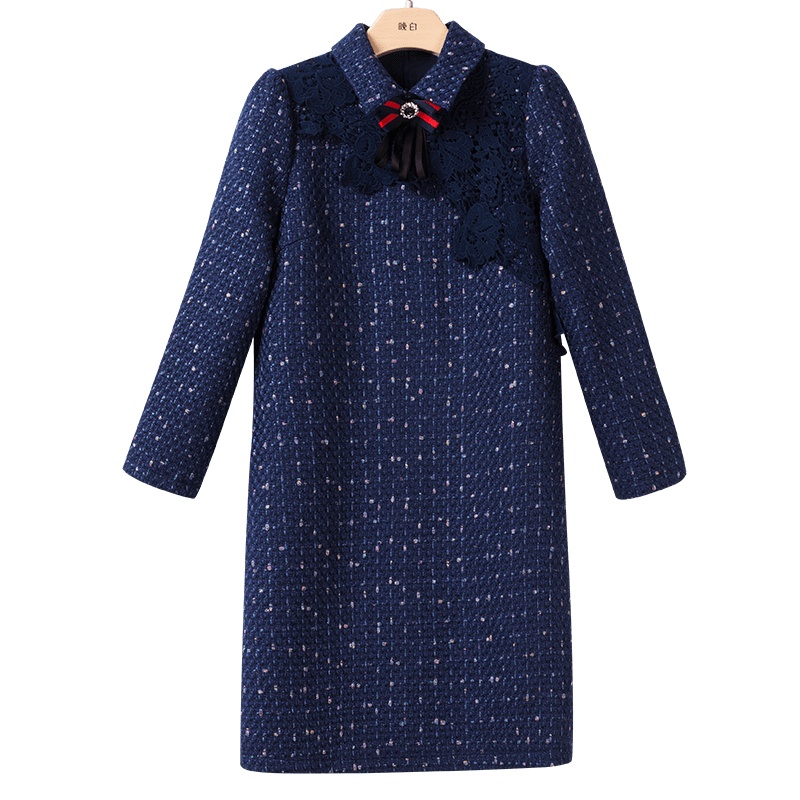 晚白2020秋季新品时尚简约通勤休闲娃娃领长袖小香风名媛连衣裙女