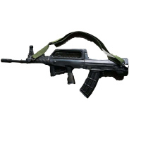 95-1式塑钢,长74cm宽36cm,重3.5KG,扳机可扣动,枪拴可拉动,可拆卸