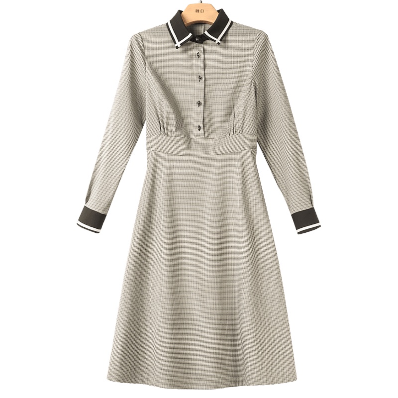 晚白2020秋冬新品减龄文艺范V领长袖修身高腰A字衬衫裙连衣裙女