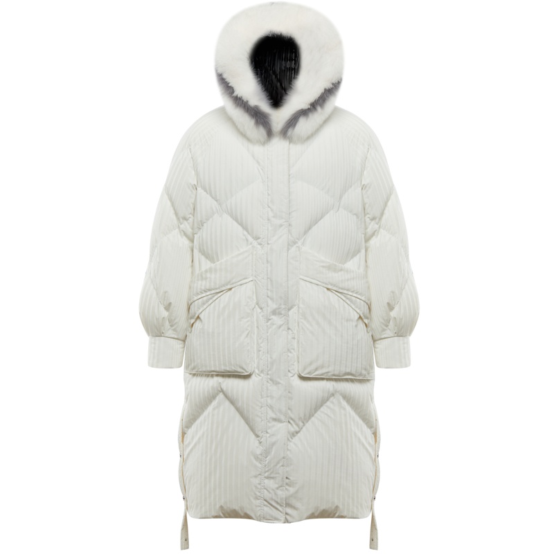 波司登2020女士中长款狐狸毛领保暖羽绒服B00145272