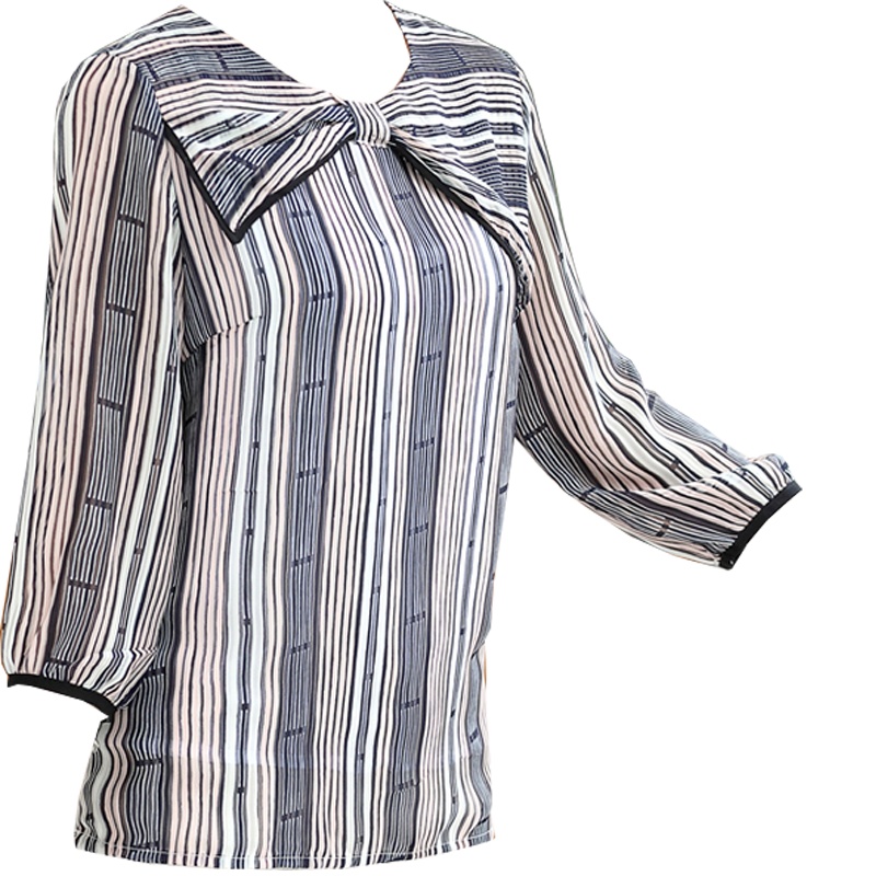 蓝旗(BLUEG)春季新款时尚妈妈装圆领长袖薄款洋气小衫