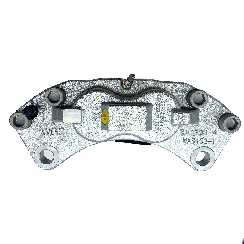 鸿行 前右制动器 适配猛士181