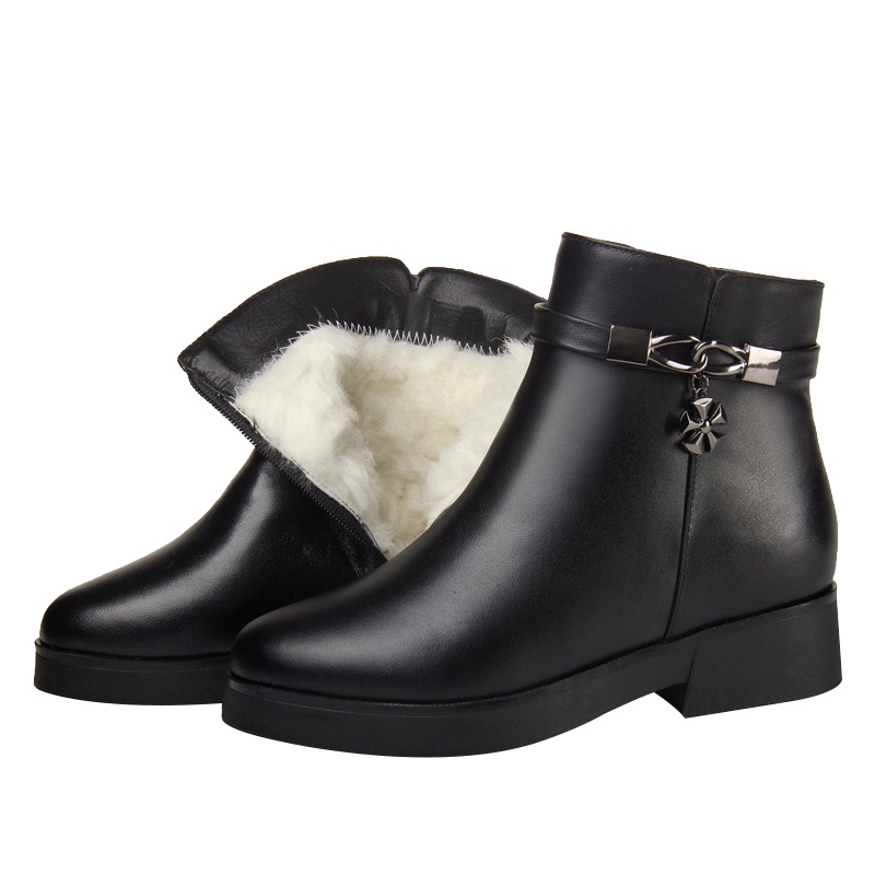 雪地靴女加绒短靴内增高棉鞋真皮马丁靴羊皮毛一体短筒防滑2021季麦可斯.米娅平跟秋冬(冬季)