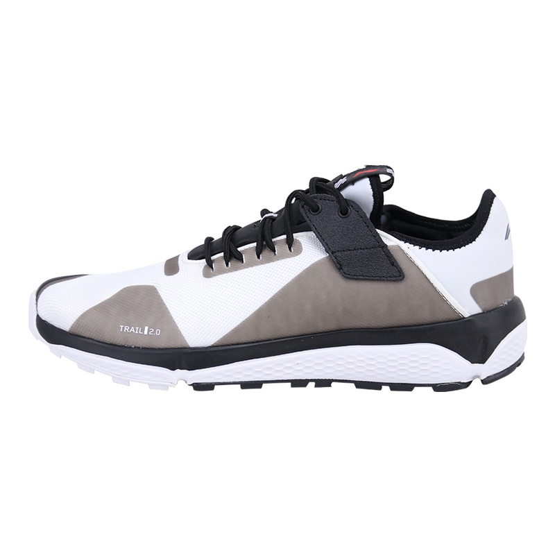 李宁男子减震回弹野外跑鞋