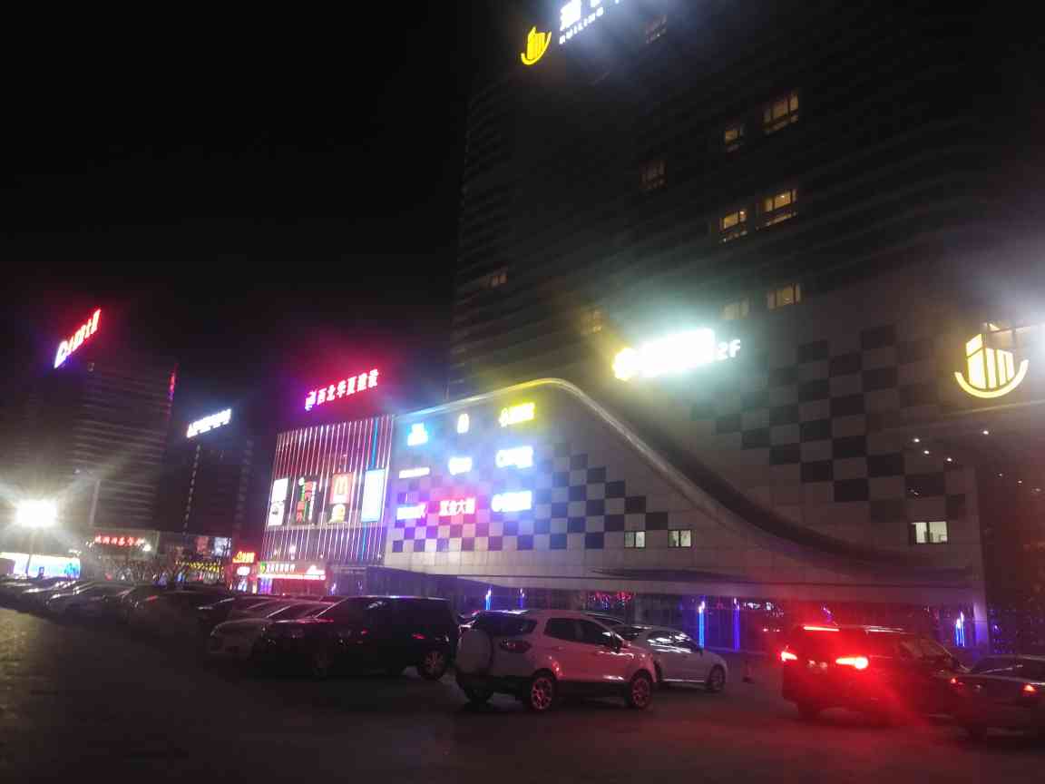 苏宁易购兰州新区瑞岭国际店